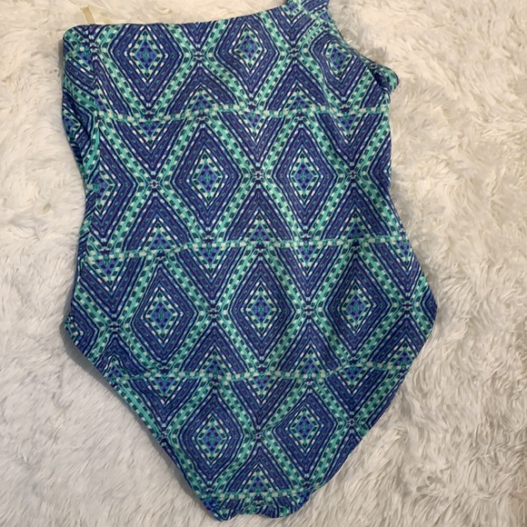 Echo size 8 one shoulder swim - Picture 6 of 6